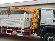 Il piccolo camion montato Cranes 5-10 tonnellate di HIAB, camion della gru dell'asta dell'articolazione