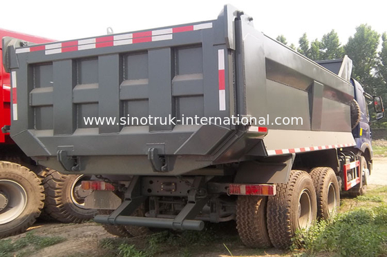 L'autocarro con cassone ribaltabile del ribaltatore SINOTRUK HOWO A7 420HP 6X4 10 spinge 25 tonnellate
