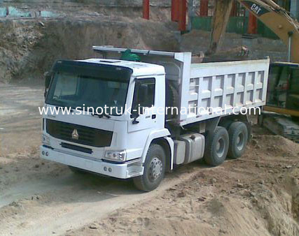 Autocarro con cassone ribaltabile del ribaltatore di SINOTRUK HOWO 6X4 336HP LHD 25-40tons 10-25CBM ZZ3257N3447A1