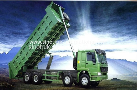 Autocarro con cassone ribaltabile del ribaltatore di SINOTRUK HOWO 371HP 8X4 LHD 31-60tons 20-30CBM ZZ3317N3867W