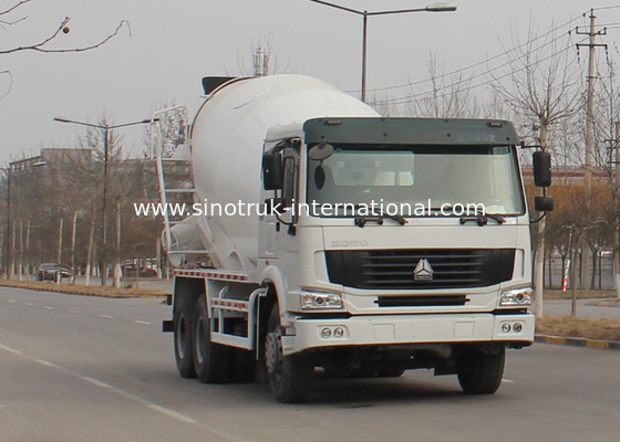 Camion SINOTRUK HOWO 12CBM Euro2 371HP 6X4 RHD ZZ5257GJBN4048W della betoniera