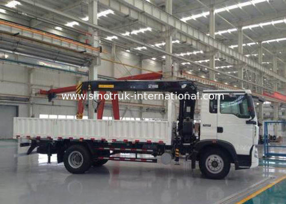 Gru montata camion resistente 5 tonnellate di SINOTRUK per risanamento del paesaggio