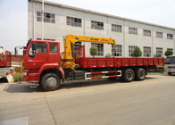 Il camion di SINOTRUK ha montato l'attrezzatura delle gru 12 tonnellate di XCMG per il sollevamento del 6X4 290HP