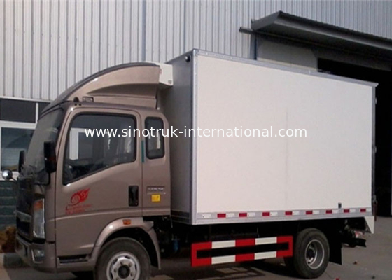 La carne 4×2/latte/alimenti congelati hanno refrigerato il camion dell'alimento 6 tonnellate di veicoli del vaccino