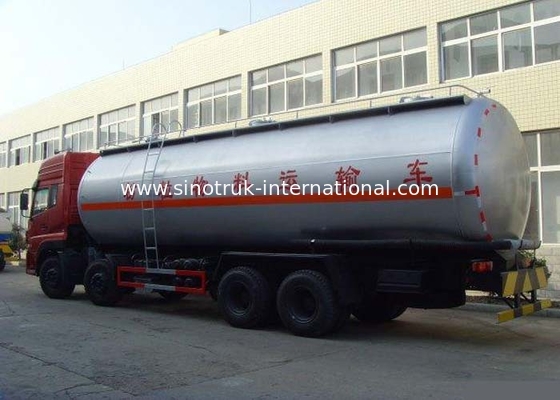 Spolverizzi l'autocisterna in serie materiale SINOTRUK HOWO 371HP 8X4 RHD 36-45CBM ZZ1317N4667W