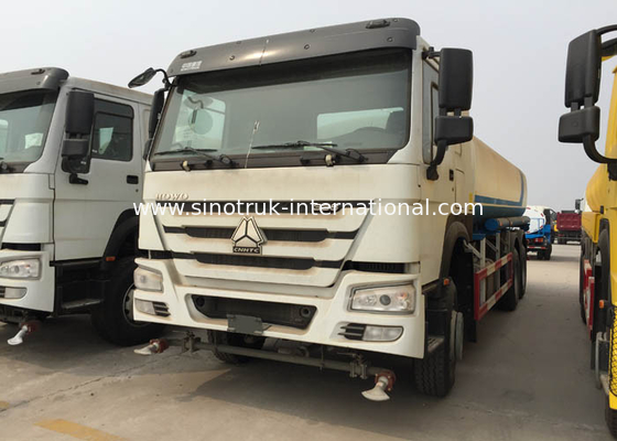 Camion di serbatoio di acqua di alta efficienza di HOWO con la spruzzatura livellata massima minima