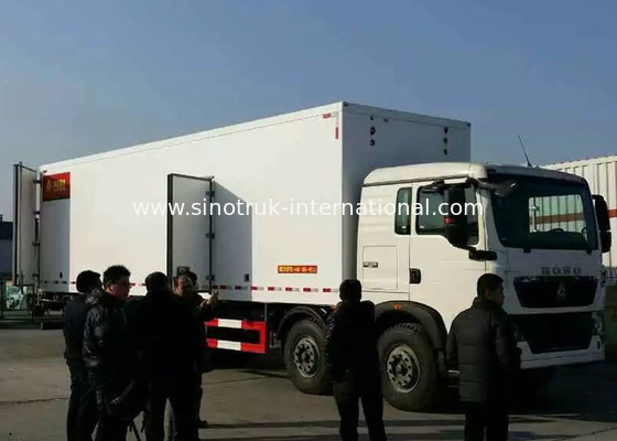 Gli alimenti congelati LHD 8×4 hanno refrigerato il camion di consegna consumo di energia basso di 40 tonnellate