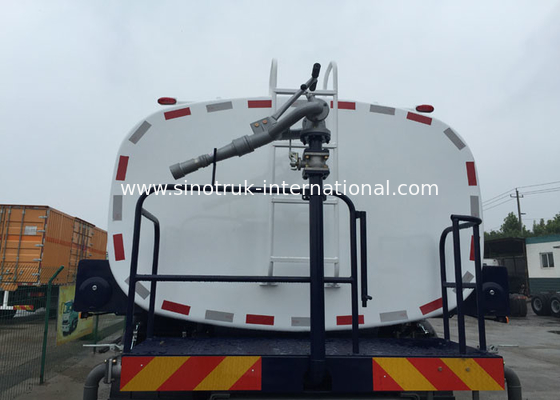 Camion dello spruzzatore dell'acqua di SINOTRUK 20CBM con il trattamento anticorrosivo interno