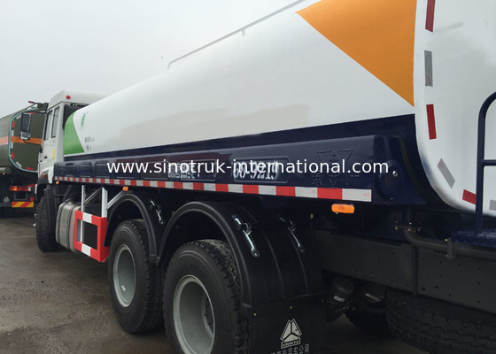 Camion dello spruzzatore dell'acqua di SINOTRUK 20CBM con il trattamento anticorrosivo interno