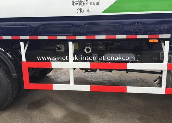 Camion dello spruzzatore dell'acqua di SINOTRUK 20CBM con il trattamento anticorrosivo interno