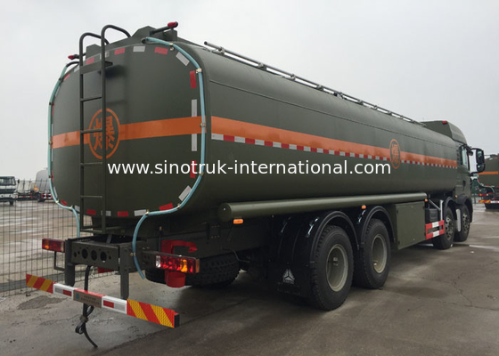 Camion cisterna stabile SINOTRUK HOWO del combustibile 30 - 40 tonnellate per il trasporto 8X4 RHD dell'olio