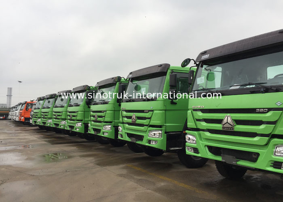 L'autocarro con cassone ribaltabile del ribaltatore del telaio 371HP di colore verde 12 spinge di 28CBM di LHD 60 - 70 le tonnellate