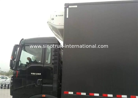 Camion di consegna congelato 8×4 degli alimenti di HOWO T5G LHD consumo di energia basso di 40 tonnellate