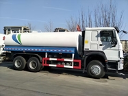 Capacità bianca del camion di serbatoio di acqua di SINITRUK 6x4 LHD 371HP 18CBM grande