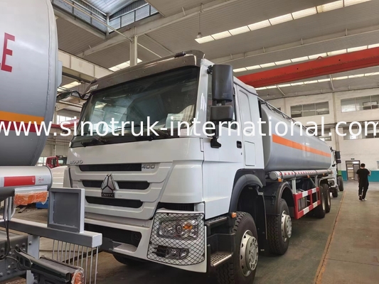Autocisterna 8X4 LHD Euro2 400HP 31000KG dell'olio di alta efficienza