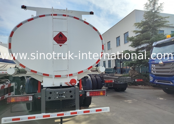 SINOTRUK HOWO Rosso 380HP 8×4 12 Ruote Cisterna di olio ad alta capacità