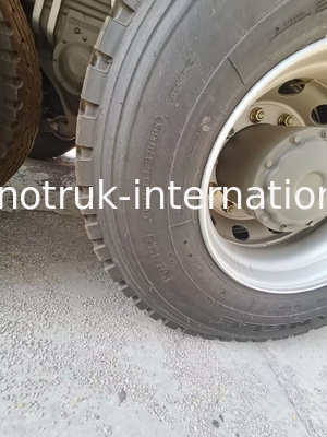 Sinotruk HOHAN Nuovo HOWO 8X4 Dump Truck 380hp 12 Ruote Bianco H77L ZZ3317V386JB1R Tipo U