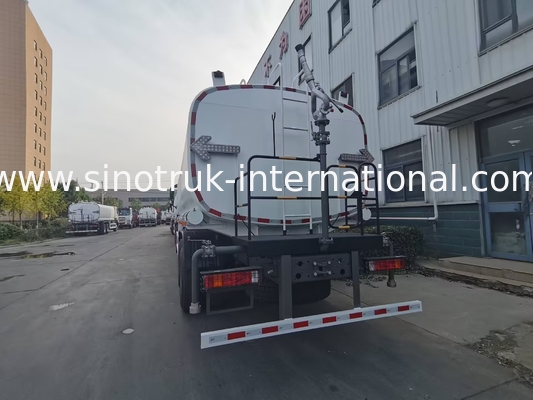 Sinotruk HOWO Bianco RHD 6x4 Camione serbatoio dell'acqua ZZ1257V4347B1 Con funzione di lavaggio ad alta pressione