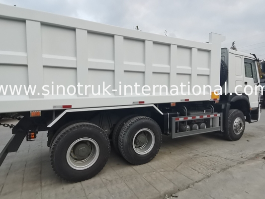 SINOTRUK HOWO 400HP camion di scarico per la costruzione A7 lampada di avvertimento del paraurti militare