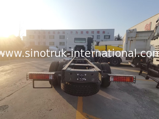 SINOTRUK HOWO LHD 6X4 400 CV telaio del petroliere