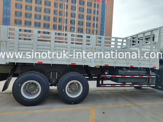 Howo Full Drive Cargo Box Truck 400 CV 4 assi