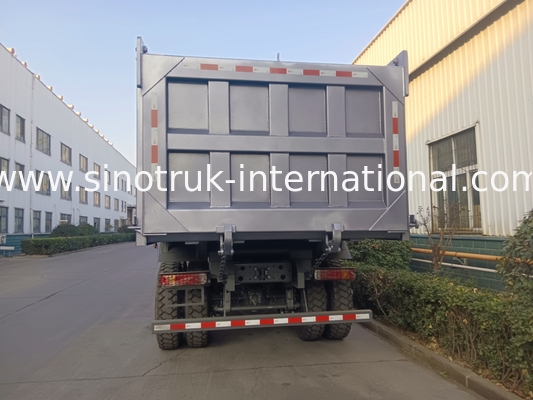 Camion a gomma Sinotruk Hohan 400 CV 10 ruote Lhd 40 tonnellate 20-30cbm ZZ3317N356JB1 Grigio