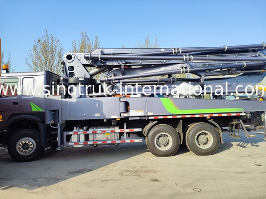 High Rise Mastery HOWO 380HP Smart Pump Trucks 52m Boom 6x4 Trazione per versamento verticale senza pari