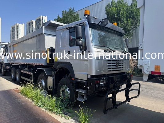 SINOTRUK HOWO 371HP 8X4 Tipper Dump Truck Construction Old Front Face Military Bumper Per le zone minerarie Due luci di avvertimento Contenitore di tipo U