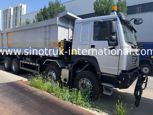 SINOTRUK HOWO 371HP 8X4 Tipper Dump Truck Construction Old Front Face Military Bumper Per le zone minerarie Due luci di avvertimento Contenitore di tipo U