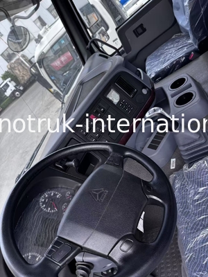 Autocarro Sinotruk HOWO 8X4 400 CV 12 Ruote Cabina Ghost Face