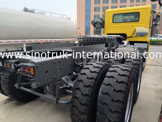 Autocarro versatile per carichi pesanti con dimensioni del cassone 5800*3200*1800mm e cabina HW7D