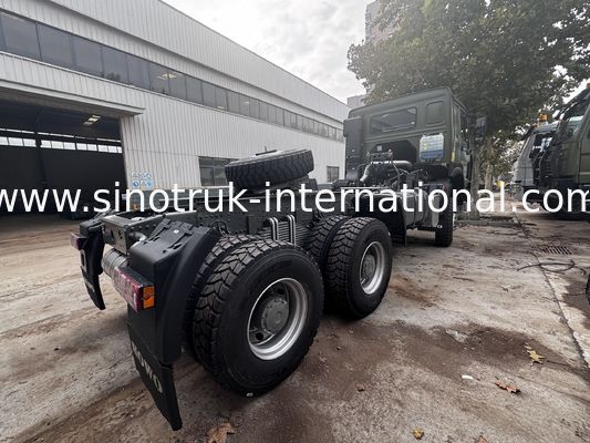 SINOTRUK HOWO Ghost Face cab Tractor Truck  6X6 Euro 2 430 HP Military bumper Military green With a warning light