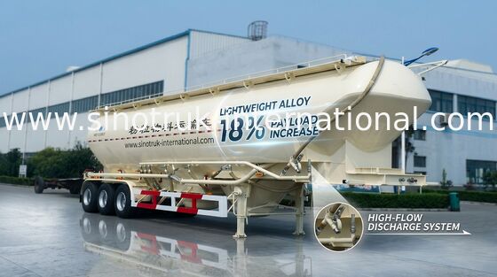 Spolverizzi il rimorchio materiale SINOTRUK HOWO dei semi del trattore del motore del carro armato 55-65CBM Weichai