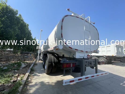 HOWO 8X4 Serbatoio di stoccaggio di petrolio Camione di consegna del carburante 35CBM Due luci di avvertimento Con pistola di tubo