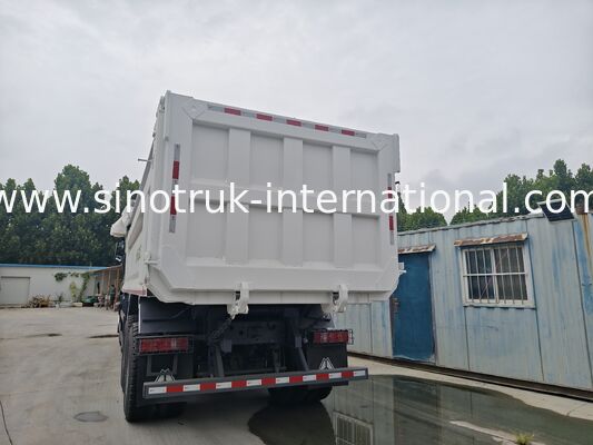 HOWO 8X4 380HP NX Tipper Dump Truck Con Tarpaulin Flap RHD