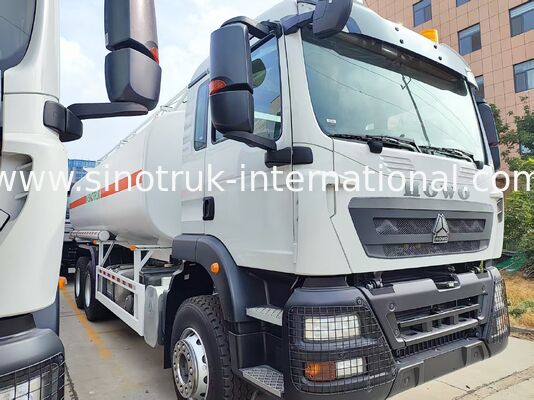 White HOWO TX 6×4 Fuel Transport Truck 336HP 25CBM Serbatoio di carburante, prestazioni di trasporto stabili