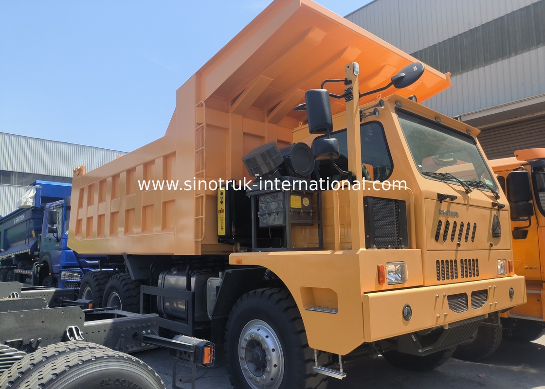 Sinotruk Howo Mining Tipper Dump Truck 90Tons 6 × 4 Corpo di carico in acciaio ad alta resistenza