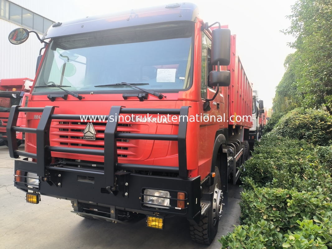 Sinotruk Howo Tipper Dump Truck 6 × 4 Lhd 10 Ruote Ghost Face Bumper Pneumatici minerari