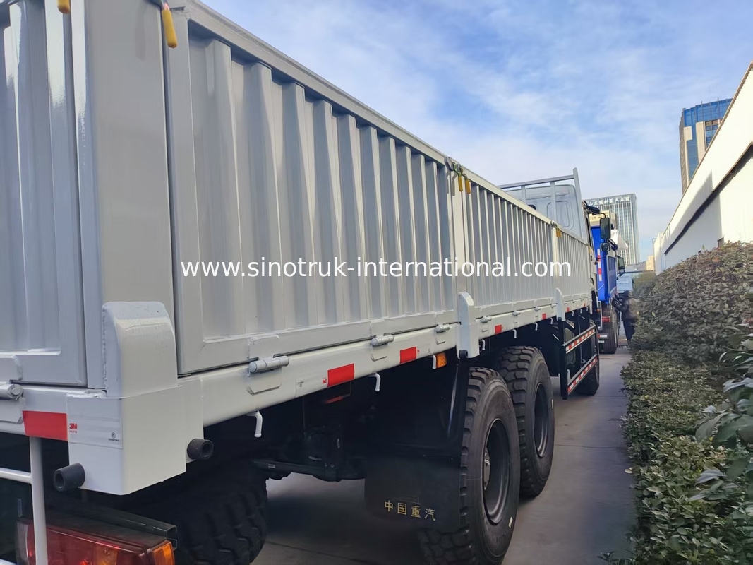 Scatenate la potenza e la versatilità di tutti Conquistare bianco HOWO 6x6 400HP Off - Road Cargo Truck
