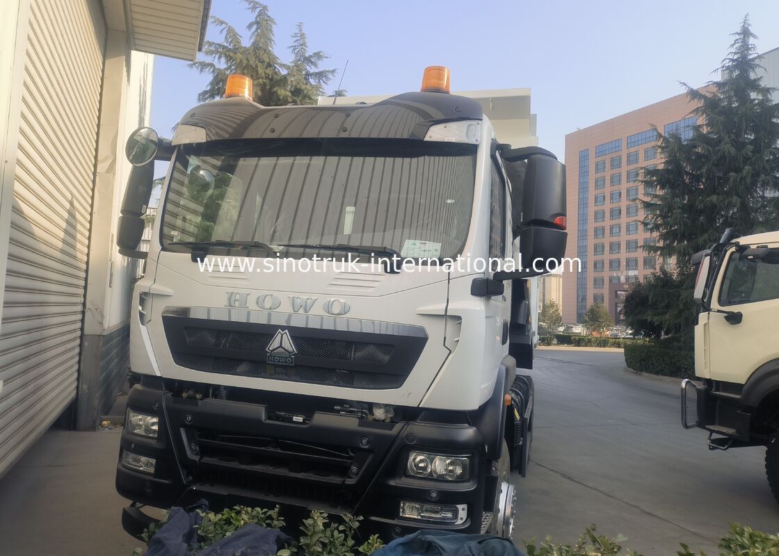 HOWO TX Trasportatore pesante con una capacità di 300 litri di serbatoio di carburante e materiale di carrozzeria in acciaio per il trasporto di carichi pesanti