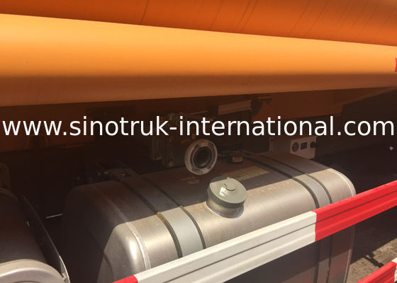 SINOTRUK Potable Water Truck 25-35CBM WD615.69 336HP LHD 8X4 IFA