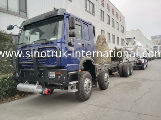 SINOTRUK HOWO Cisterna di petrolio Camione telaio 400 CV 8X4 LHD 50 tonnellate 40CBM