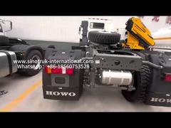 Trattore stradale SINOTRUK HOWO Ghost Face cabina 6X6 Euro 2 430 CV Paraurti militare Bianco Per Te